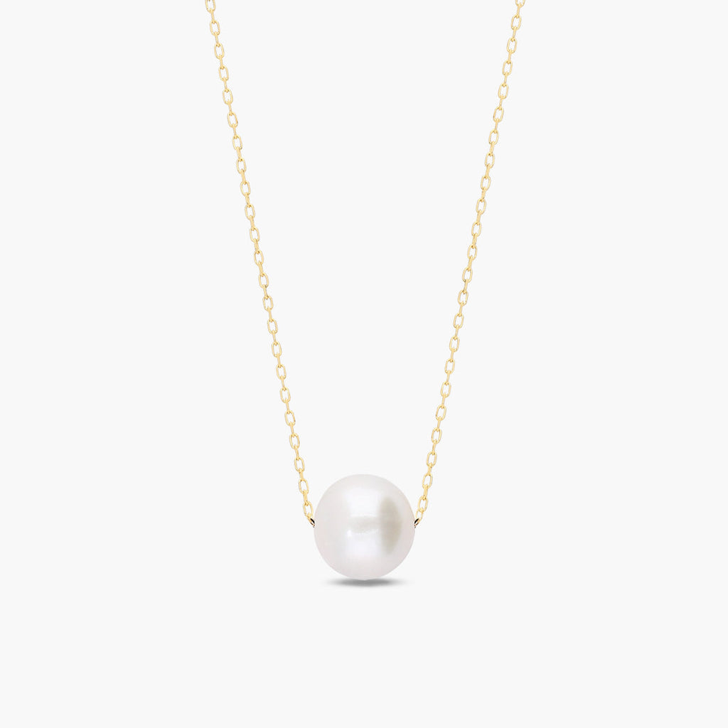 Colgante con perla clasica