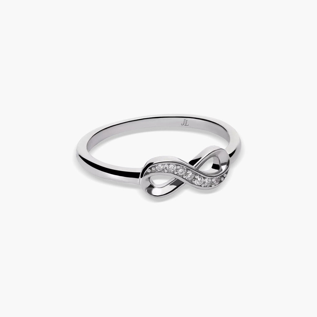 Anillo Elegante con Infinito