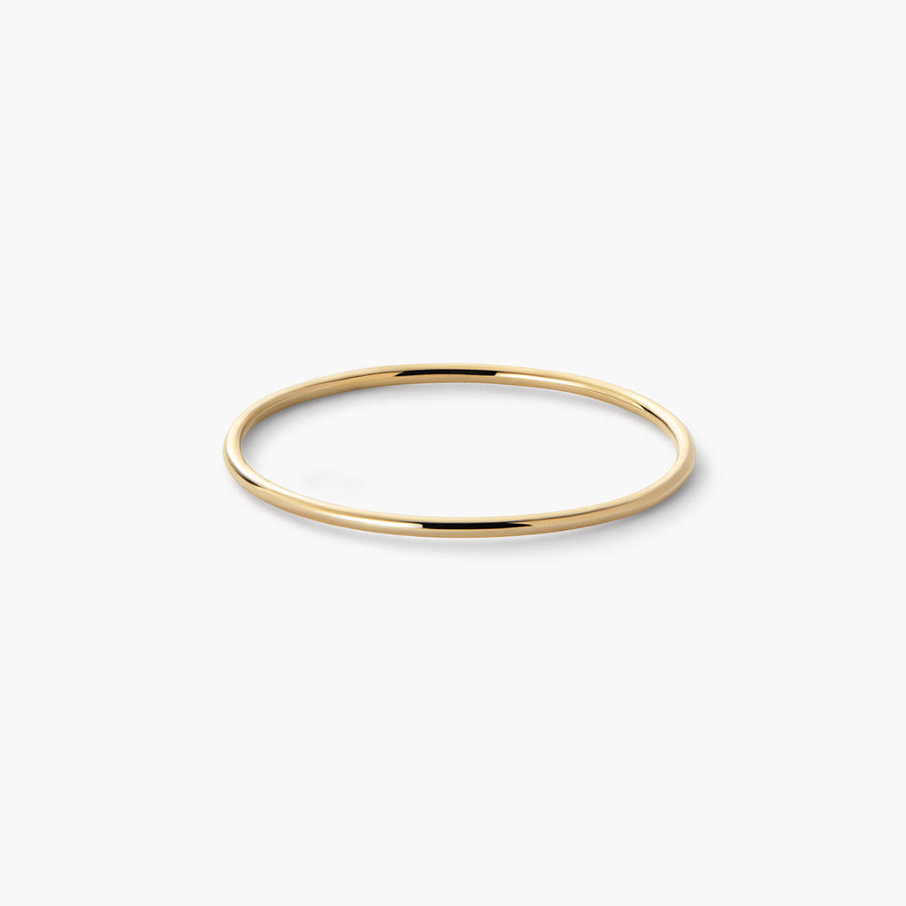 Anillo Dorado Delicado y Elegante