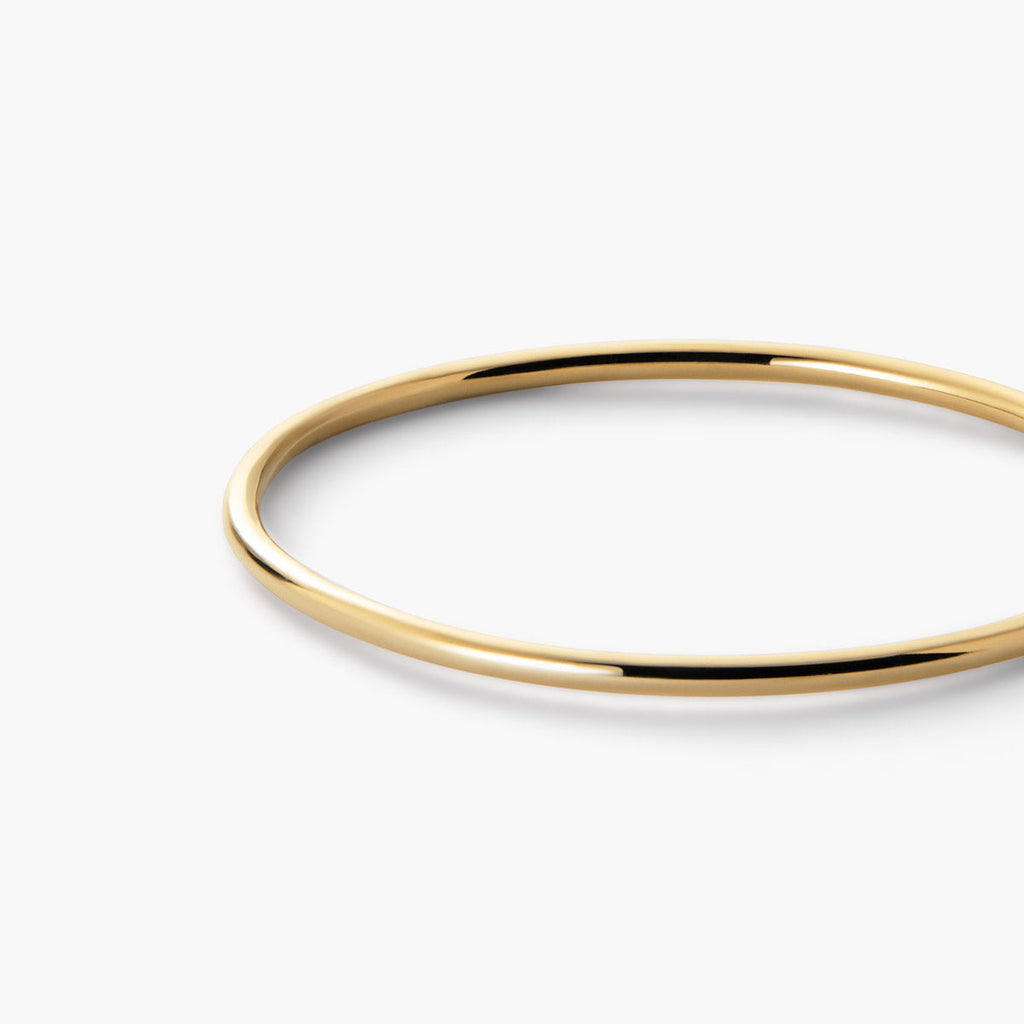 Anillo Dorado Delicado y Elegante