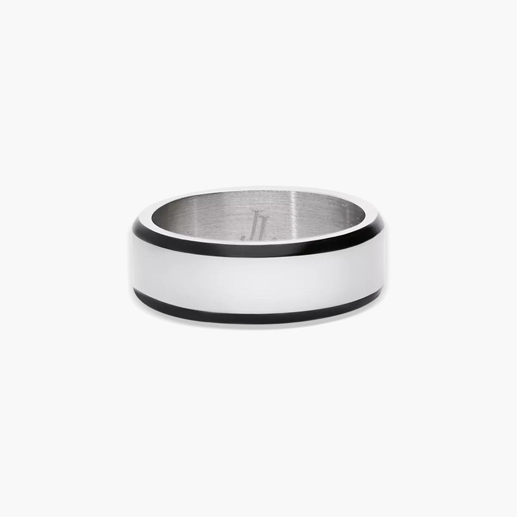 Anillo de Acero Elegante y Resistente